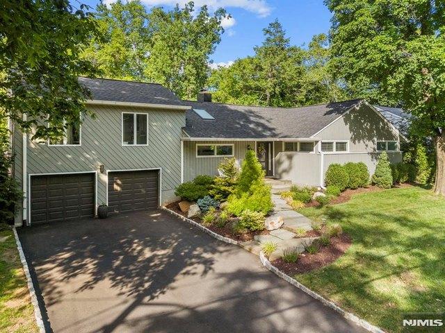 House for sale in Hillsdale, New Jersey