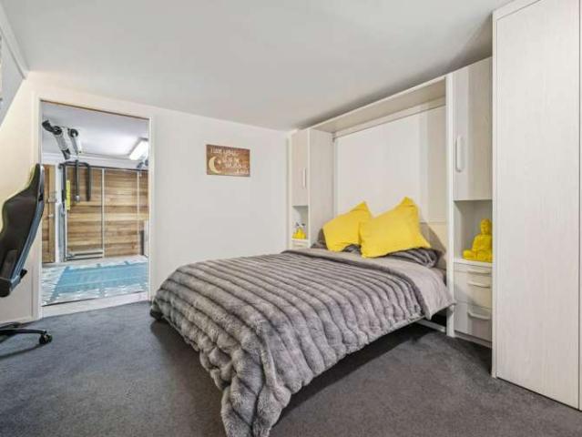 Townhouse for sale in Herne Bay