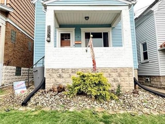 House for sale in Pittsburg, Pennsylvania