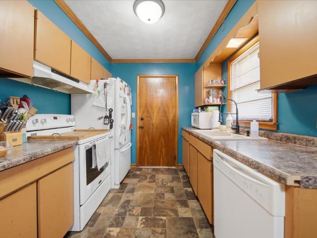 House for sale in Dixon, Lee County