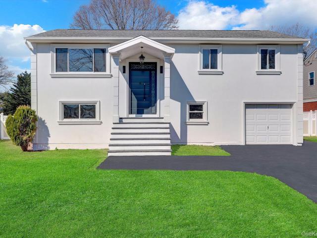 House for sale in Bohemia, New York