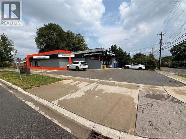 Commercial for rent in Kitchener, Ontario