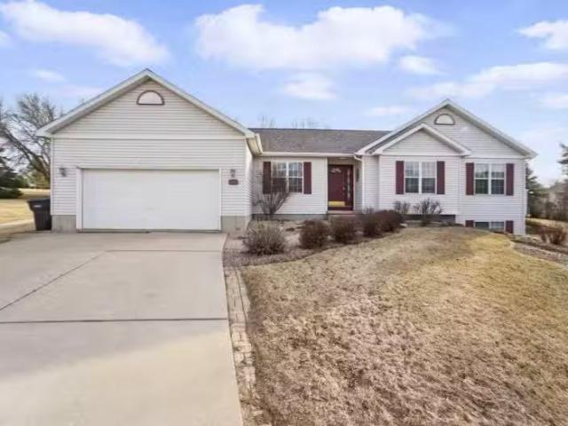 House for sale in Middleton House for sale in Middleton