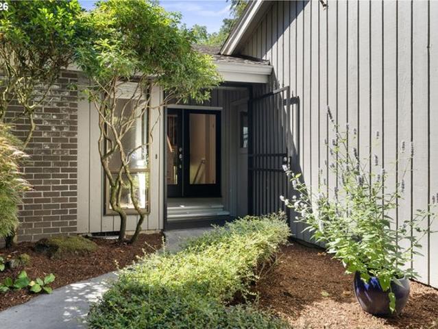 Townhouse for sale in Oregonia