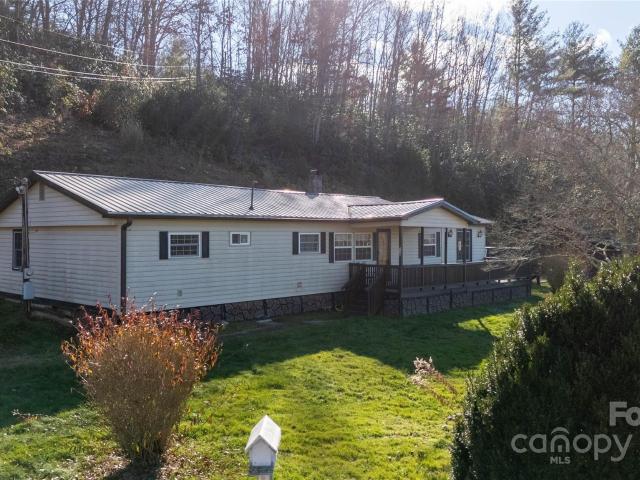 House for sale in Spruce Pine, North Carolina