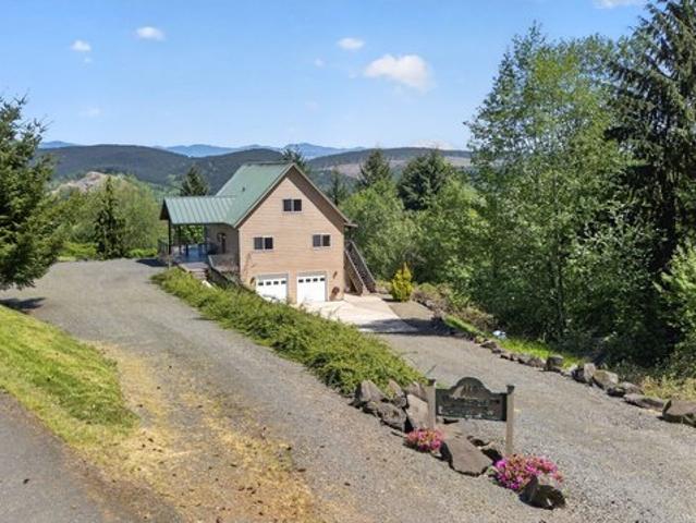House for sale in Mossyrock, Washington