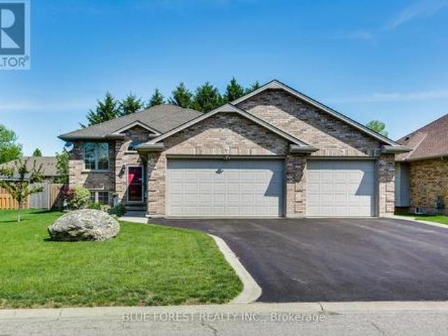 House for sale in Thames Centre, Ontario