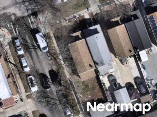 House for sale in Queens, Arverne