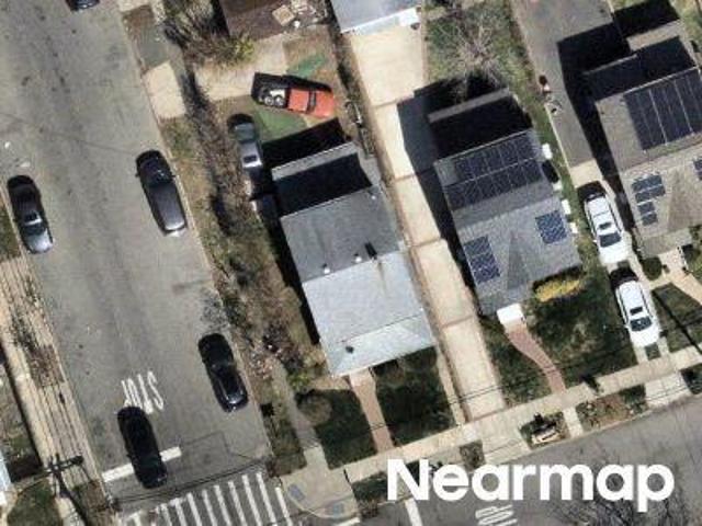 House for sale in Queens, Arverne
