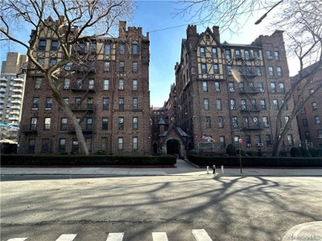 Condo for sale in Queens, Arverne