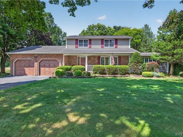 House for sale in Cowlesville, New York