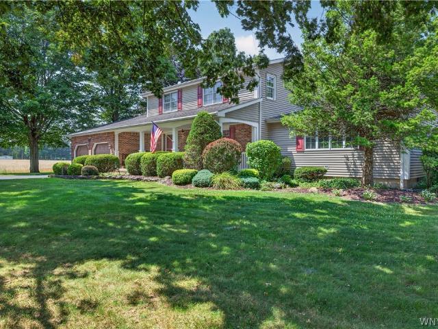 House for sale in Cowlesville, New York