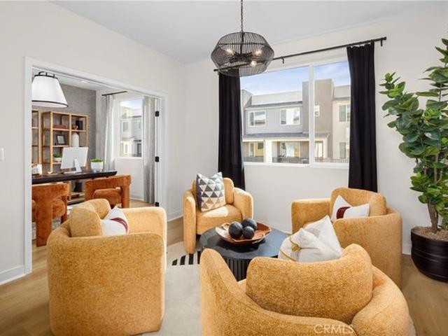 Townhouse for sale in Artesia, California