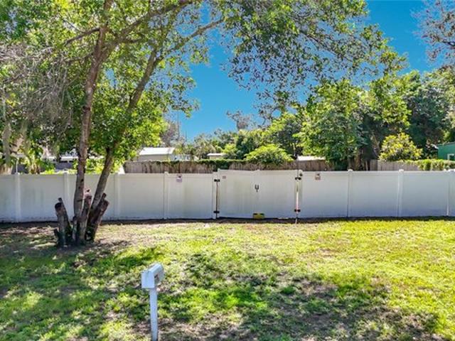 Land for sale in Thonotosassa, Florida