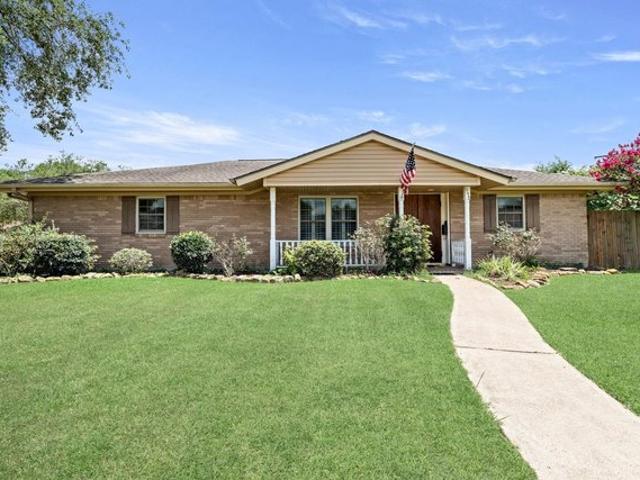 House for sale in Bridge City, Texas