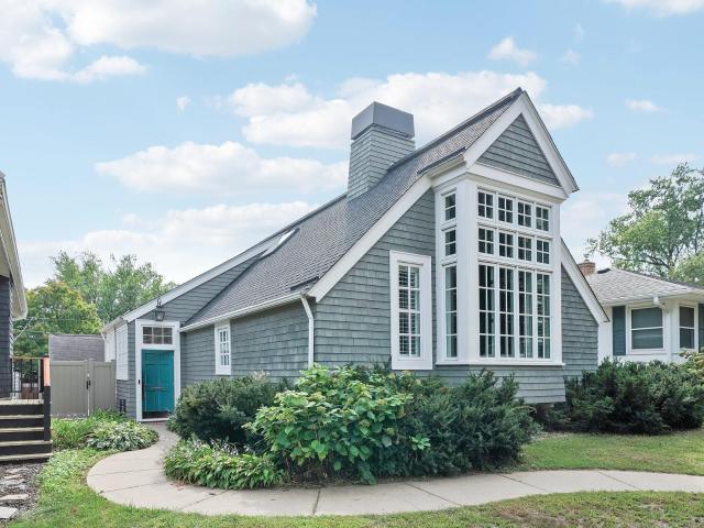 House for sale in Summit Hill, Saint Paul