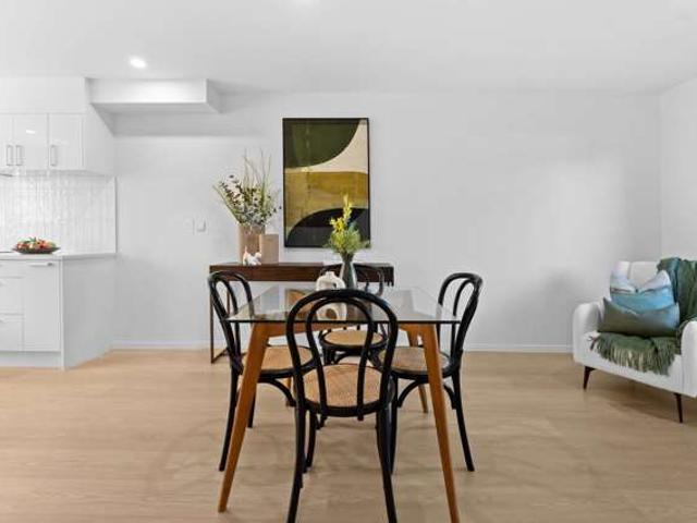 Apartment for sale in Paremoremo, Oroua County