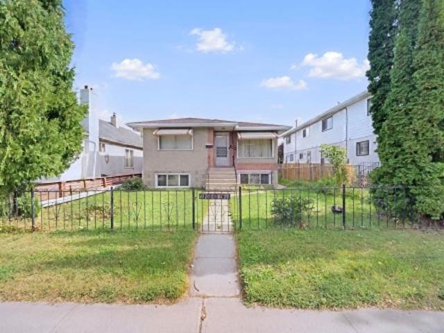 House for sale in Parkdale, Edmonton