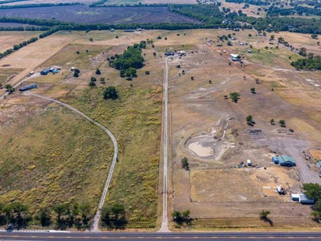 House for sale in Whitewright, Grayson County