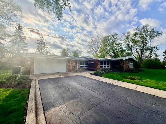 Property for sale in Palos Park, Illinois