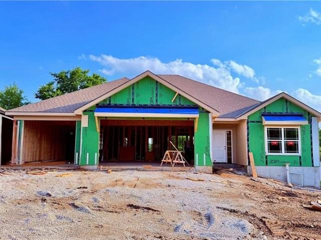 House for sale in Peculiar, Missouri
