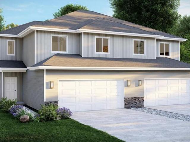 Townhouse for sale in Papillion