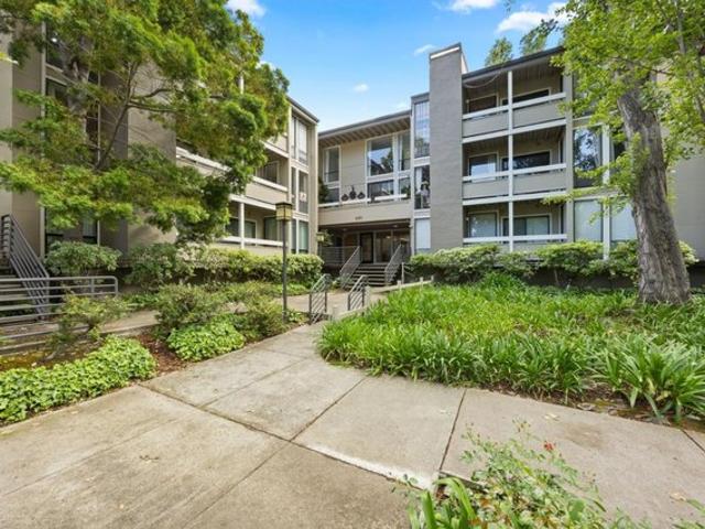 Condo for sale in San Mateo, California