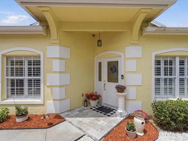 House for sale in Crystal Beach, Florida