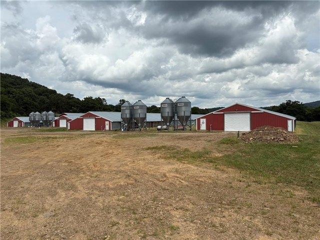 Farm for sale in Ark