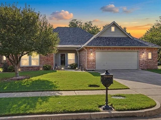 House for sale in Bixby, Oklahoma