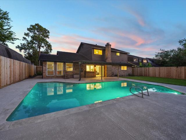 House for sale in Meadows Place, Texas