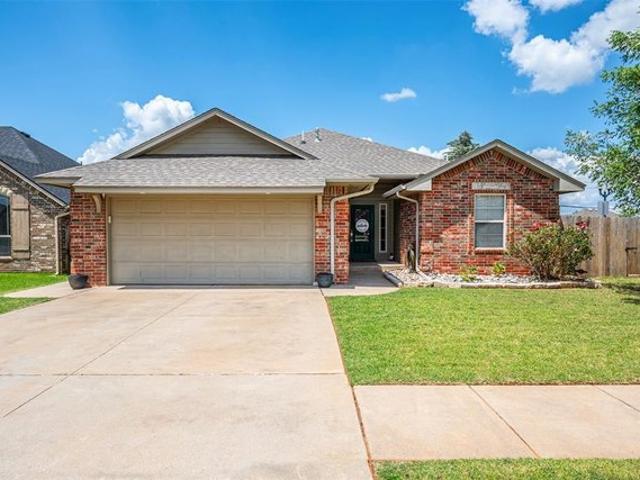 House for sale in Yukon, Oklahoma