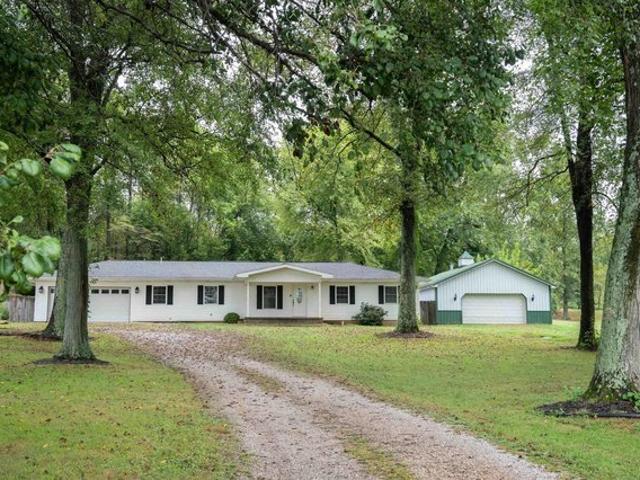 House for sale in Rockport, Spencer County