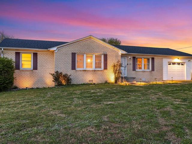 House for sale in Mayfield, Kentucky