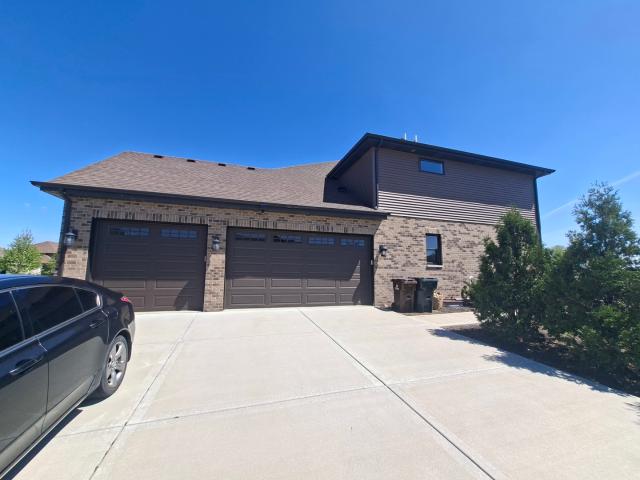 House for sale in New Lenox, Illinois