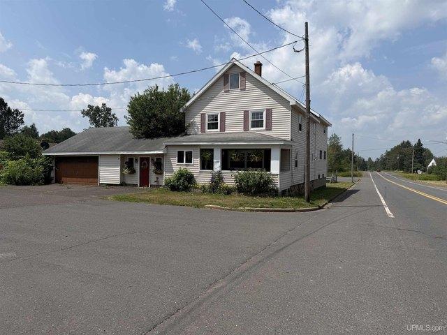 House for sale in Iron Belt, Wisconsin