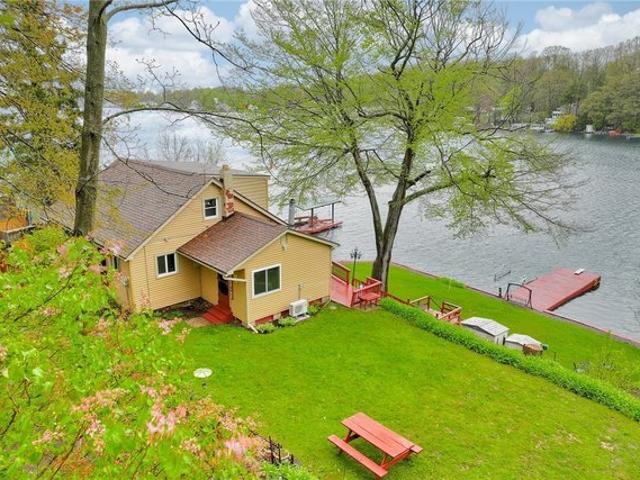 House for sale in Wolcott, New York