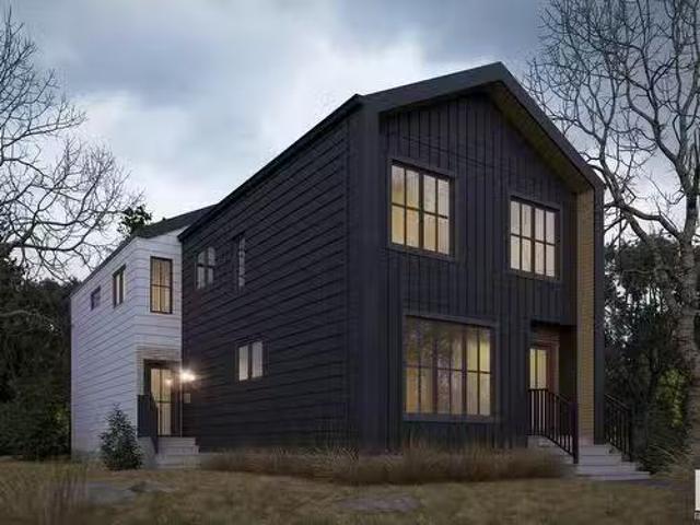House for sale in Wedgewood, Alberta