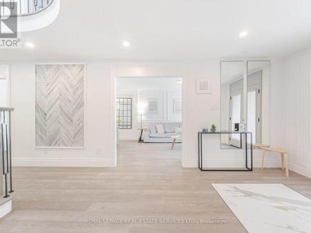 House for sale in Oakville, Ontario