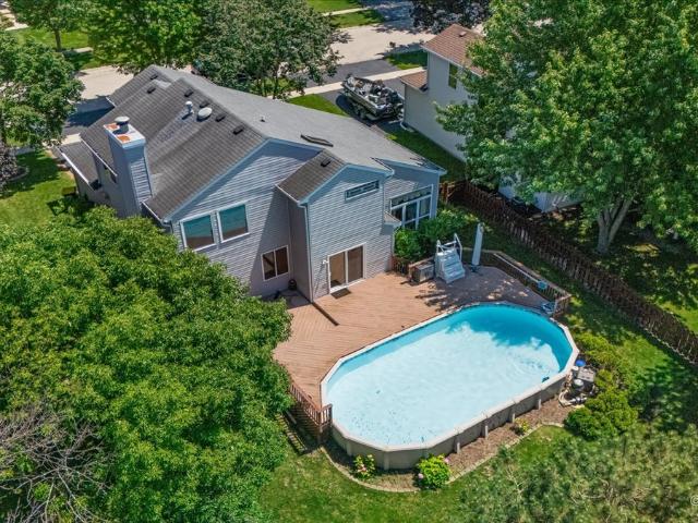 House for sale in Mchenry, Illinois