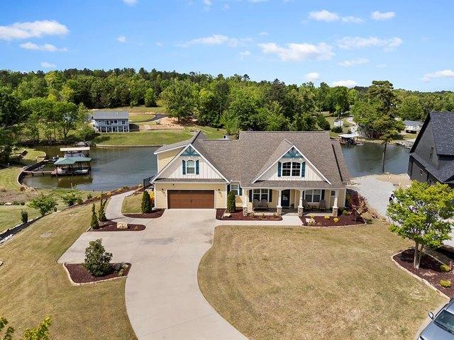 House for sale in Waterloo, South Carolina