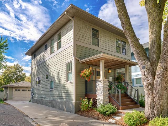 House for sale in Highland, Saint Paul