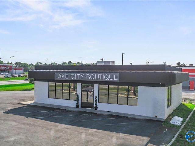 Commercial for sale in Guntersville