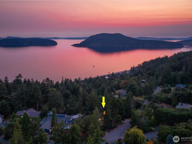 House for sale in Alexander Beach, Anacortes