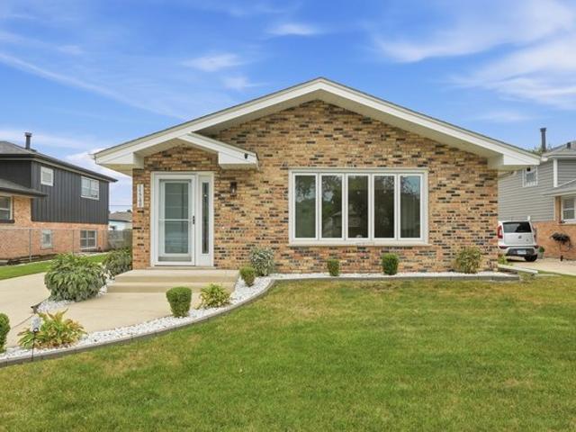 House for sale in Alsip, Illinois