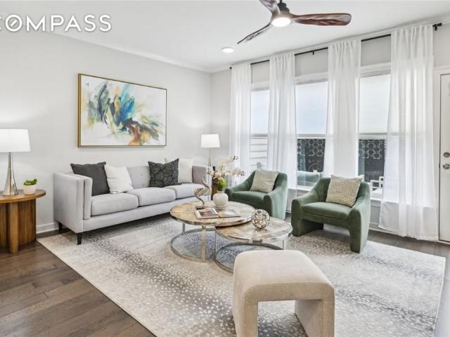 Townhouse for sale in Decatur, Georgia