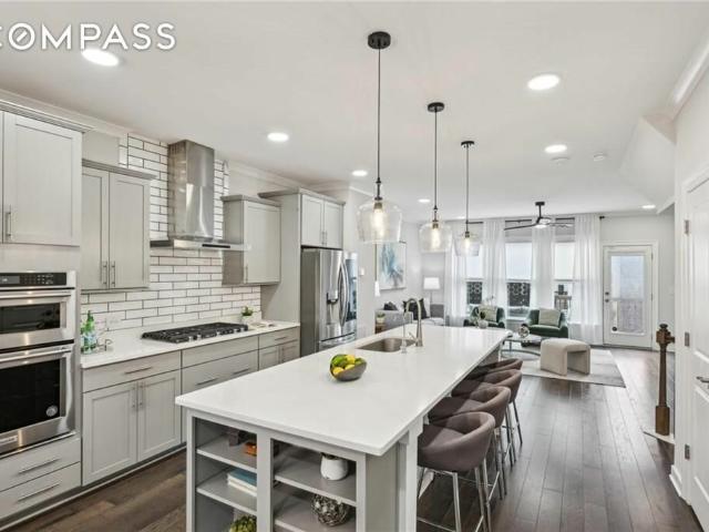 Townhouse for sale in Decatur