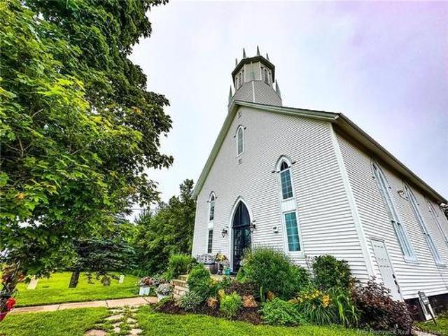 Commercial for rent in Albert, New Brunswick