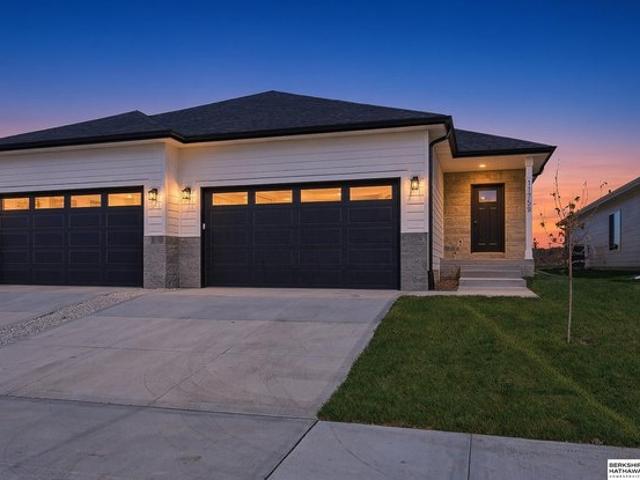 Townhouse for sale in Papillion, Sarpy County