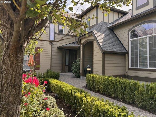 Condo for sale in Oregonia
